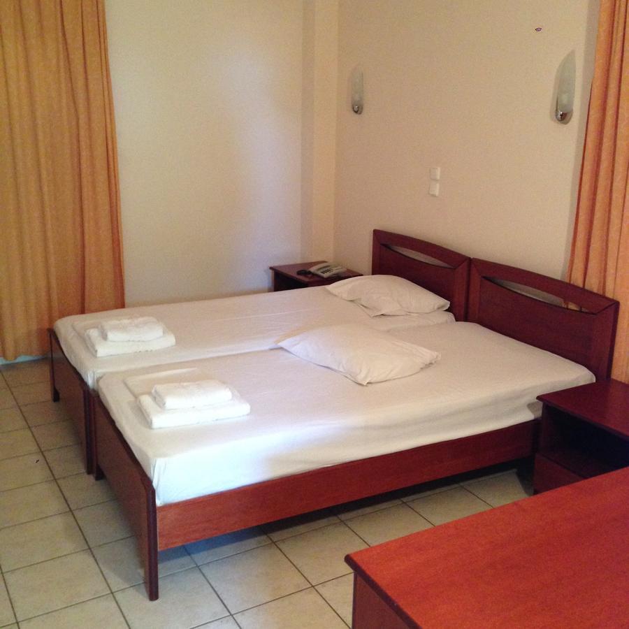 Hotel Akrogiali Korinós Exteriér fotografie