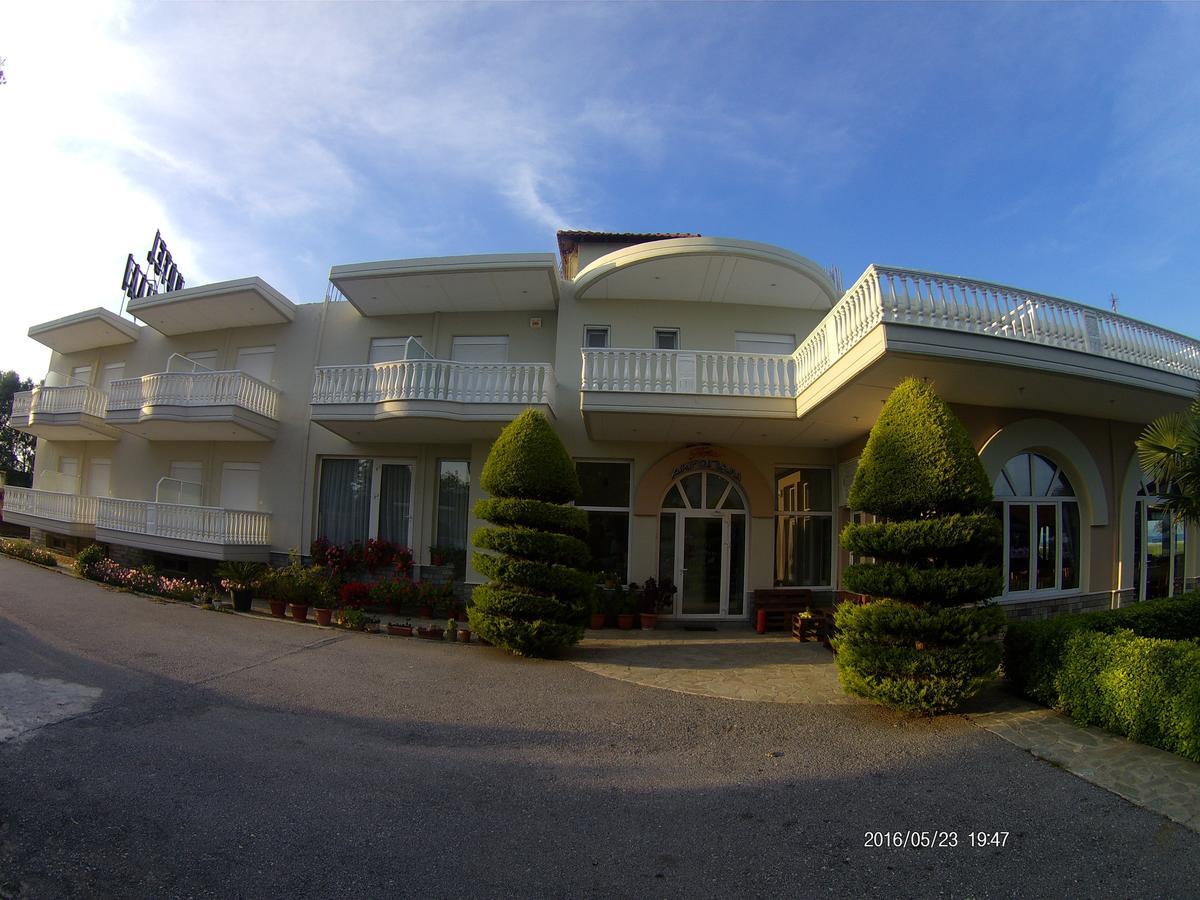 Hotel Akrogiali Korinós Exteriér fotografie