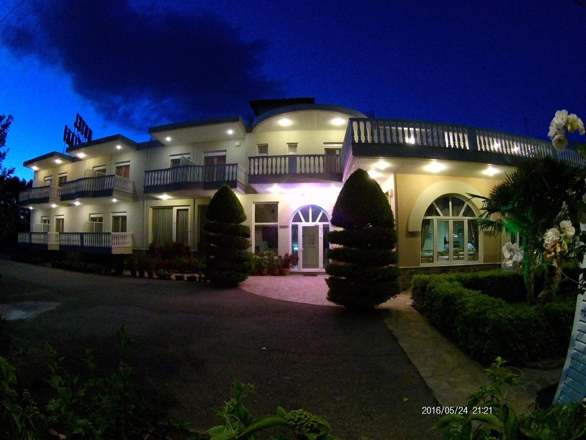 Hotel Akrogiali Korinós Exteriér fotografie
